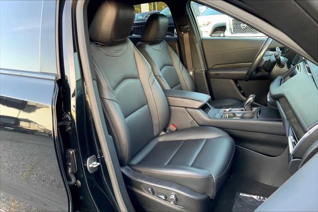 Photo of 2019 Stellar Black Metallic Cadillac XT4