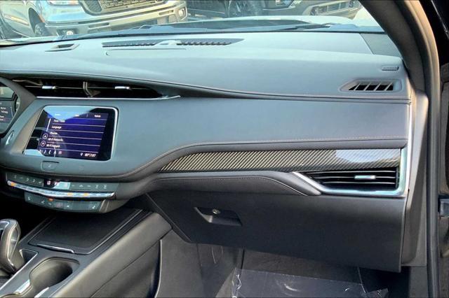 Photo of 2019 Stellar Black Metallic Cadillac XT4