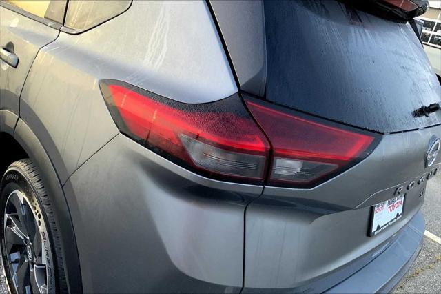 Photo of 2024 Gun Metallic Nissan Rogue