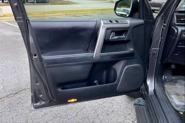 Photo of 2016 Magnetic Gray Metallic Toyota 4Runner