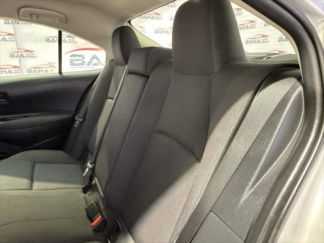 Photo of 2024 Classic Silver Metallic Toyota Corolla