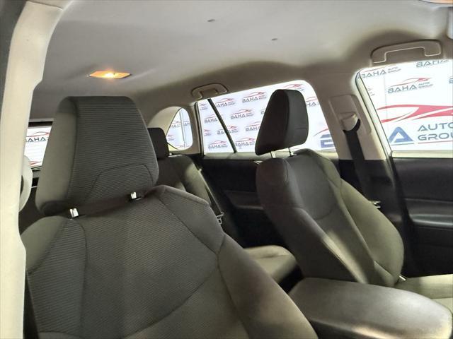 Photo of 2021 Super White Toyota RAV4 Hybrid