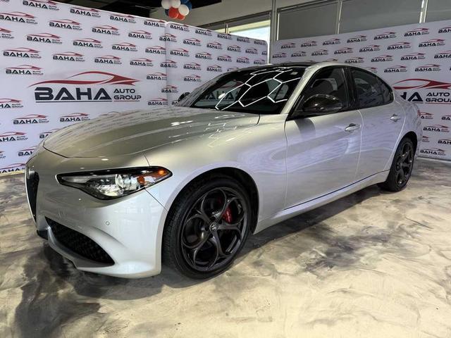 Photo of 2021 Silverstone Gray Metallic Alfa Romeo Giulia
