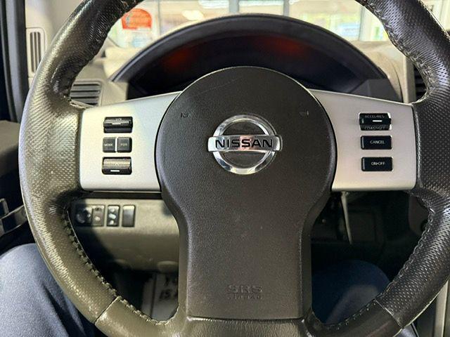 Photo of 2011 Super Black Nissan Pathfinder