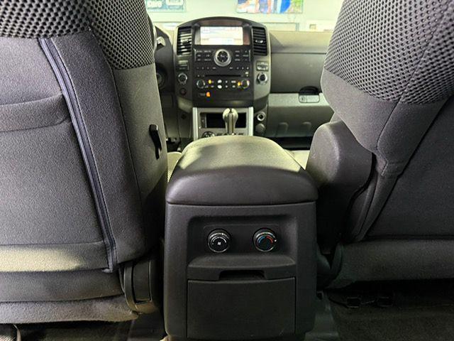 Photo of 2011 Super Black Nissan Pathfinder