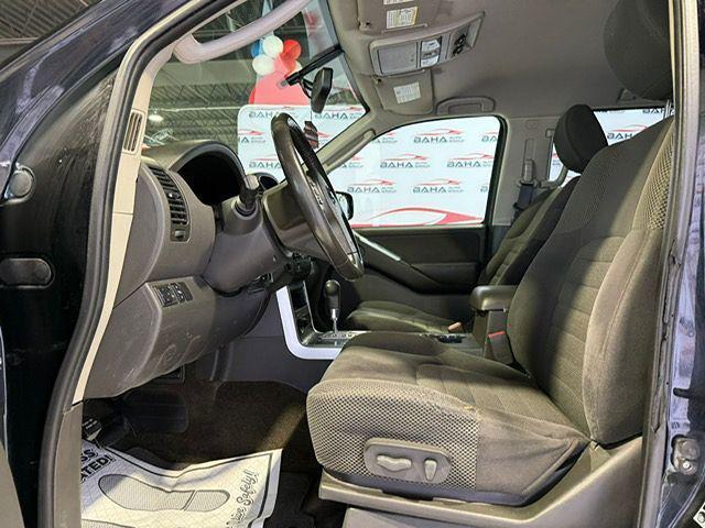 Photo of 2011 Super Black Nissan Pathfinder