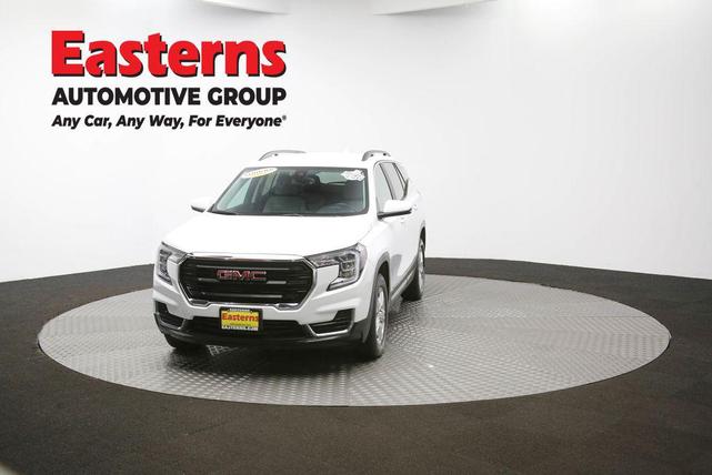 Photo of 2023 Summit White GMC Terrain