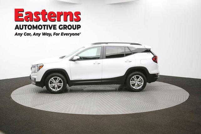 Photo of 2023 Summit White GMC Terrain