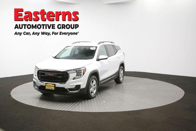Photo of 2023 Summit White GMC Terrain
