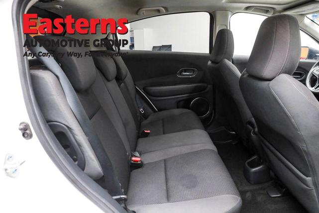 Photo of 2021 Platinum White Pearl Honda HR-V