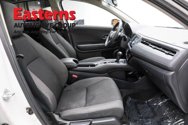 Photo of 2021 Platinum White Pearl Honda HR-V