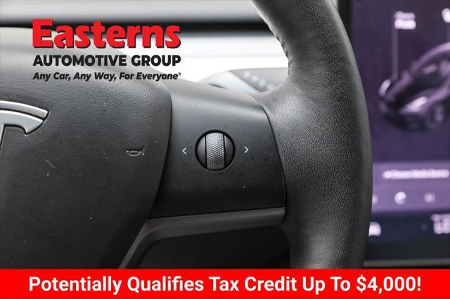 Photo of 2022 Solid Black Tesla Model 3