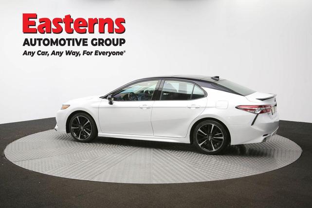 Photo of 2019 Wind Chill Pearl/Midnight Black Metallic Toyota Camry