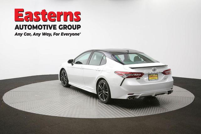 Photo of 2019 Wind Chill Pearl/Midnight Black Metallic Toyota Camry