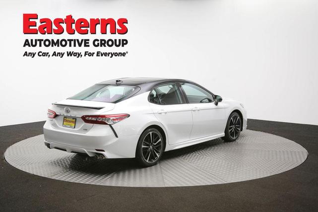 Photo of 2019 Wind Chill Pearl/Midnight Black Metallic Toyota Camry