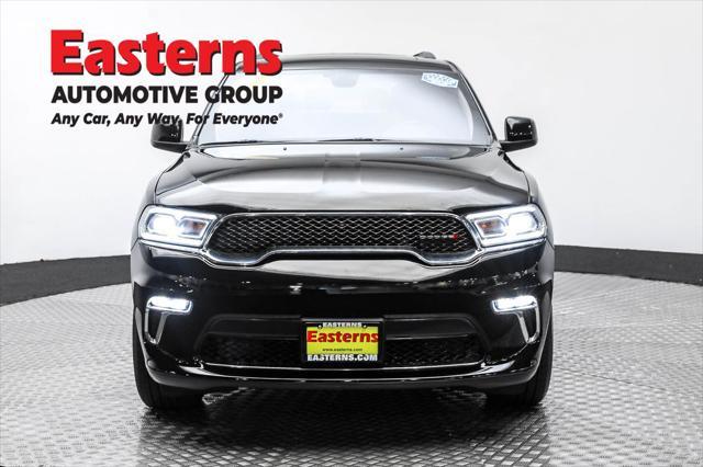 Photo of 2021 DB Black Clearcoat Dodge Durango