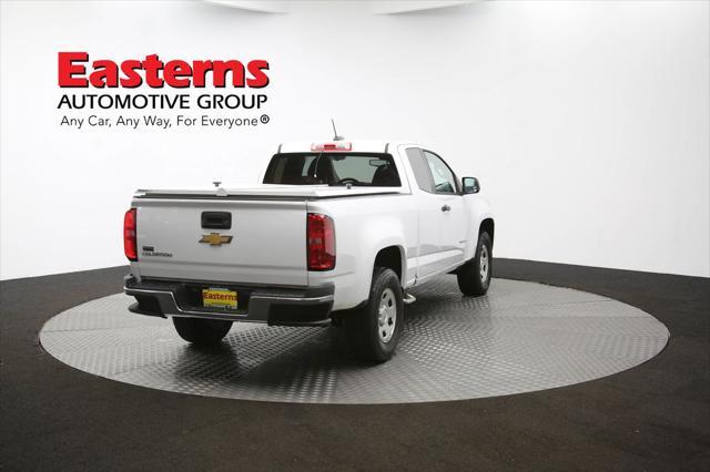 Photo of 2018 Summit White Chevrolet Colorado