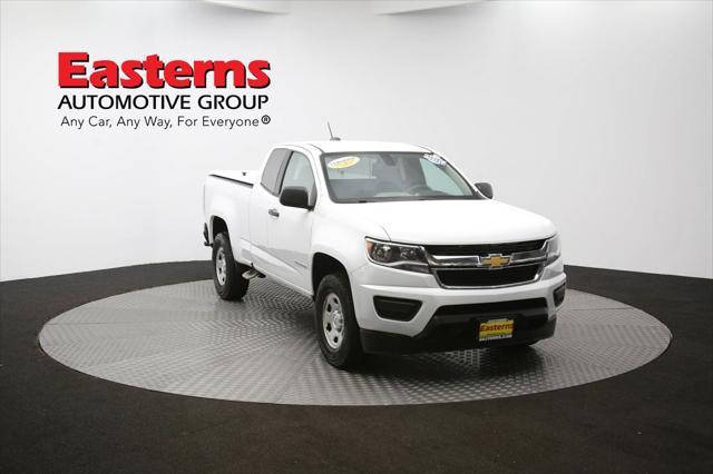 Photo of 2018 Summit White Chevrolet Colorado