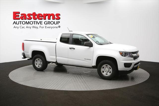 Photo of 2018 Summit White Chevrolet Colorado