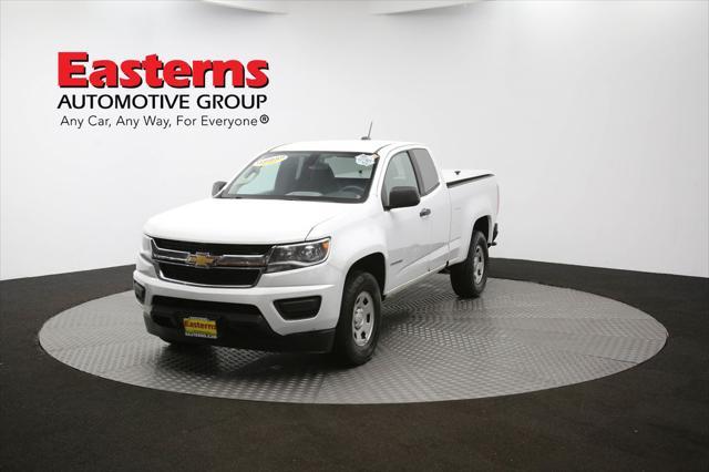 Photo of 2018 Summit White Chevrolet Colorado