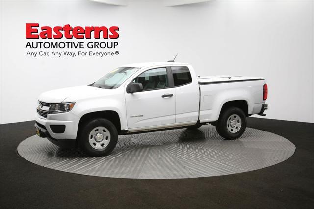 Photo of 2018 Summit White Chevrolet Colorado