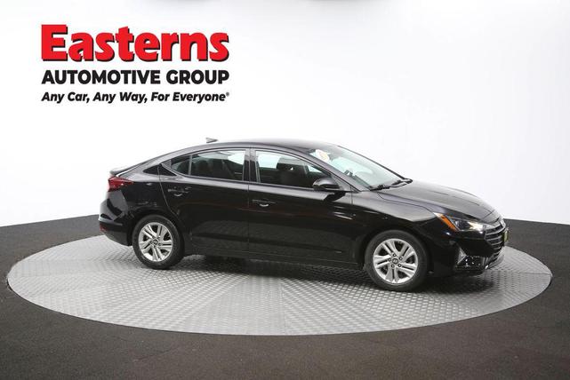 Photo of 2019 Phantom Black Hyundai ELANTRA