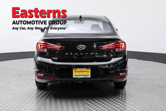 Photo of 2019 Phantom Black Hyundai ELANTRA