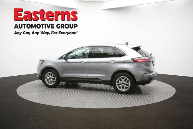 Photo of 2023 ICONIC SILVER Ford Edge