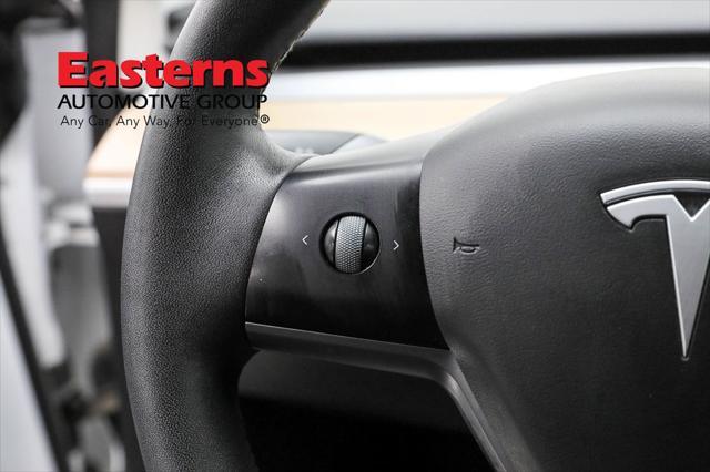 Photo of 2021 Pearl White Multi-Coat Tesla Model 3