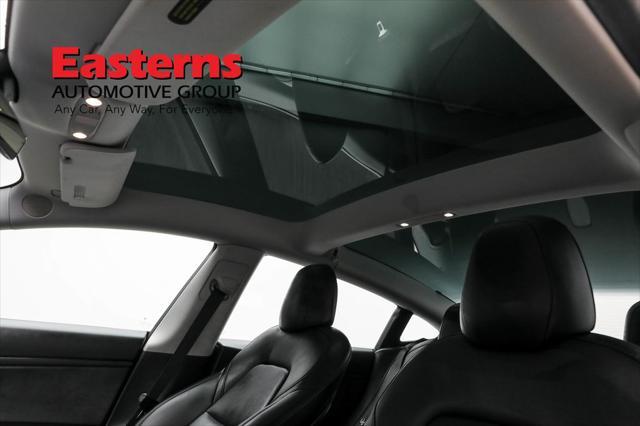 Photo of 2021 Pearl White Multi-Coat Tesla Model 3