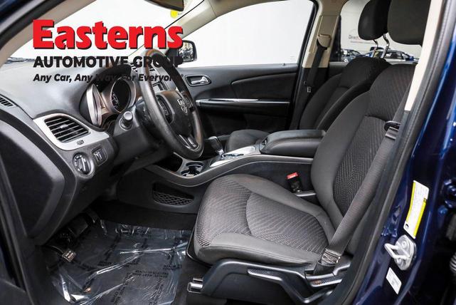 Photo of 2018 Contusion Blue Pearlcoat Dodge Journey