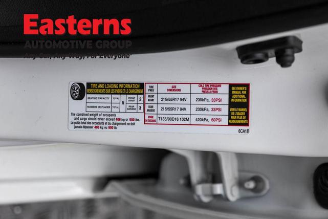Photo of 2022 Pearl White Tricoat Nissan Altima