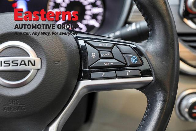 Photo of 2022 Pearl White Tricoat Nissan Altima