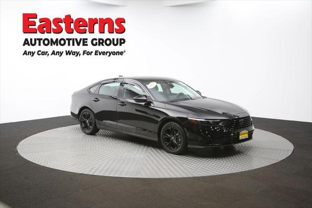 Photo of 2025 Crystal Black Pearl Honda Accord