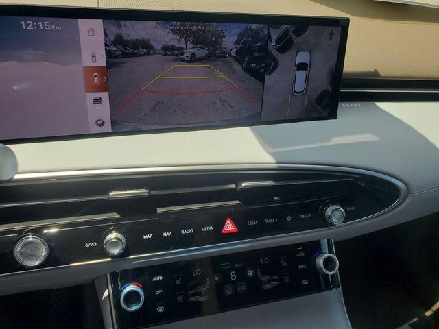 Photo of 2026 Uyuni White Genesis GV70
