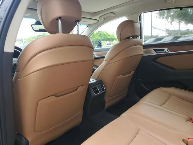 Photo of 2020 Vik Black Genesis G80