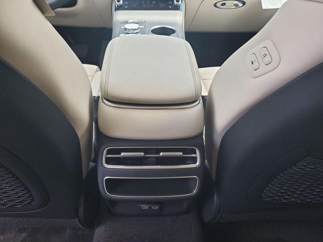Photo of 2026 Makalu Gray Genesis GV70