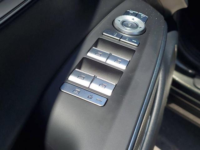 Photo of 2025 Storr Green Genesis GV70