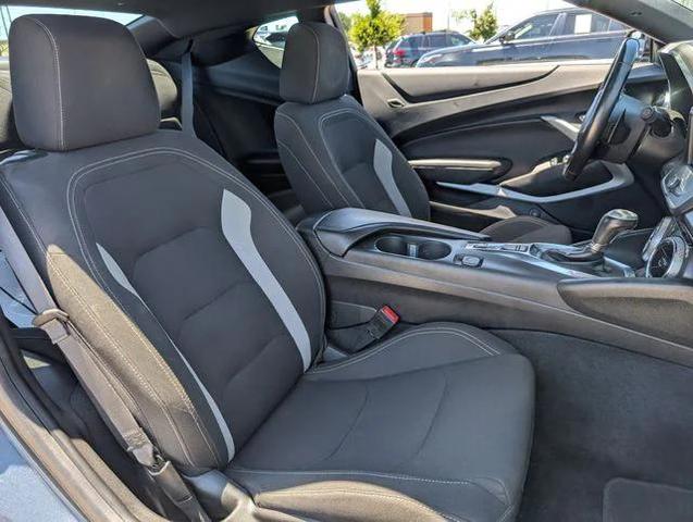 Photo of 2021 Shadow Gray Metallic Chevrolet Camaro
