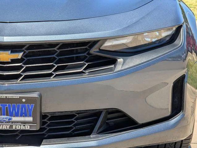 Photo of 2021 Shadow Gray Metallic Chevrolet Camaro