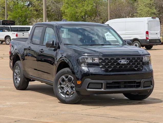 Photo of 2025 Shadow Black Ford Maverick