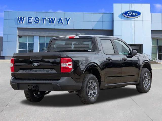 Photo of 2025 Shadow Black Ford Maverick