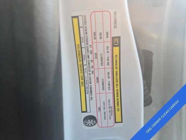 Photo of 2024 Bright White Jeep Compass