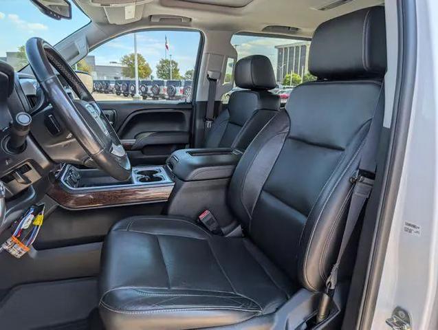 Photo of 2018 White Frost Tricoat GMC Sierra 1500