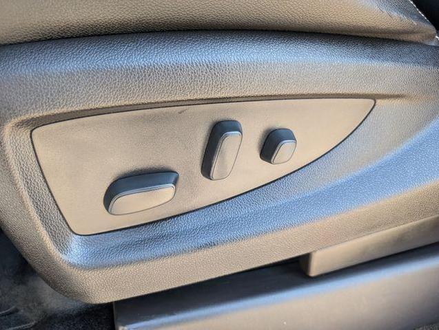 Photo of 2018 White Frost Tricoat GMC Sierra 1500