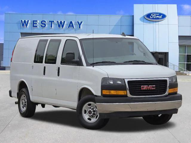 2022 GMC Savana 2500