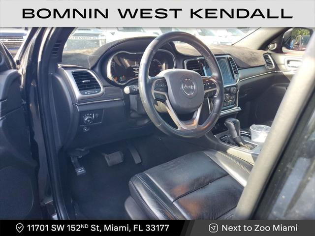 Photo of 2021 Diamond Black Crystal Pearlcoat Jeep Grand Cherokee