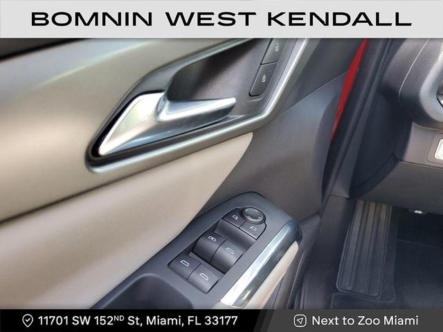 Photo of 2025 Radiant Red Tintcoat Chevrolet Traverse
