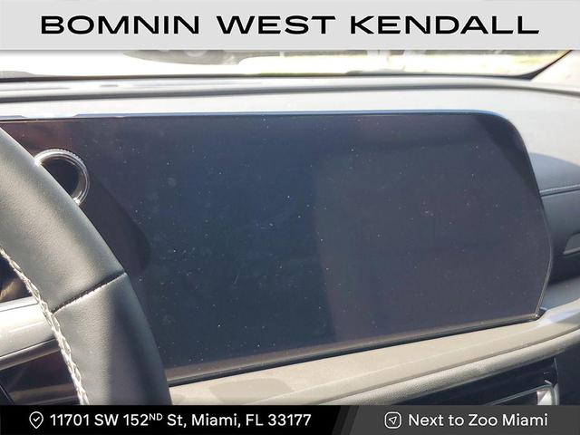 Photo of 2025 Radiant Red Tintcoat Chevrolet Traverse