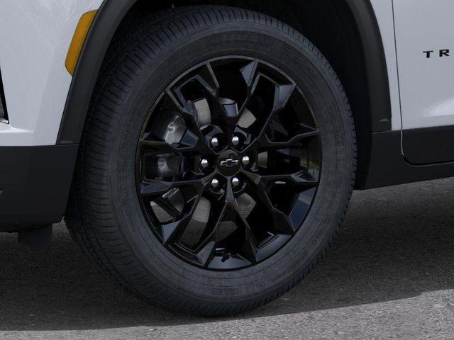 Photo of 2025 Summit White Chevrolet Traverse
